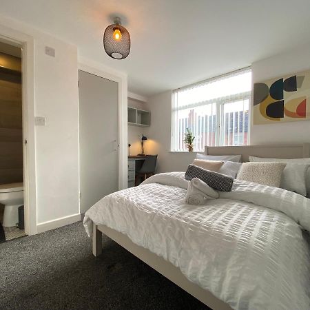 Nice Living Serviced Accommodations 2 โคเวนทรี ภายนอก รูปภาพ