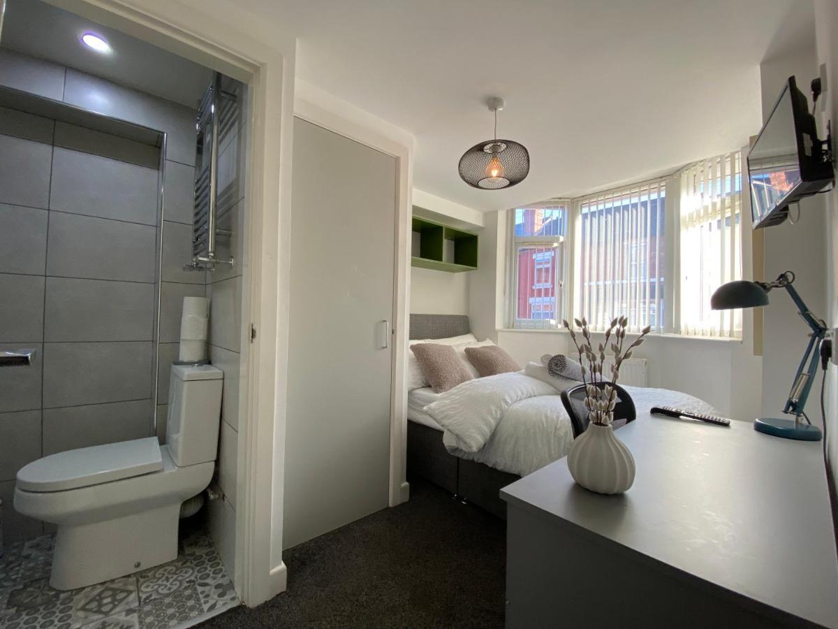 Nice Living Serviced Accommodations 2 โคเวนทรี ภายนอก รูปภาพ